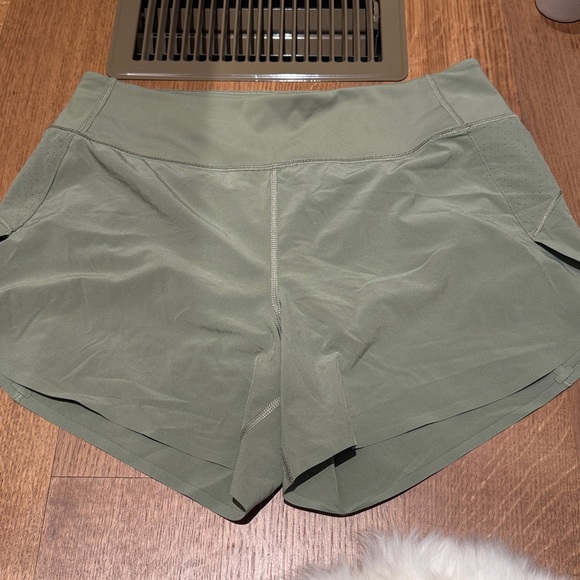 Athleta Sage Green Run Shorts - Picture 1 of 2